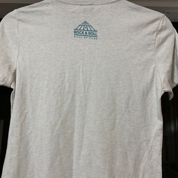 Rock and Rolls Tribute T-Shirt to Woodstock's 50th NWT - Picture 2 of 2